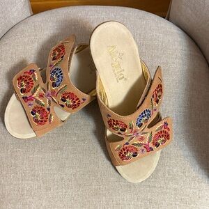 Alegria Women's Floral Embroidered Sandals